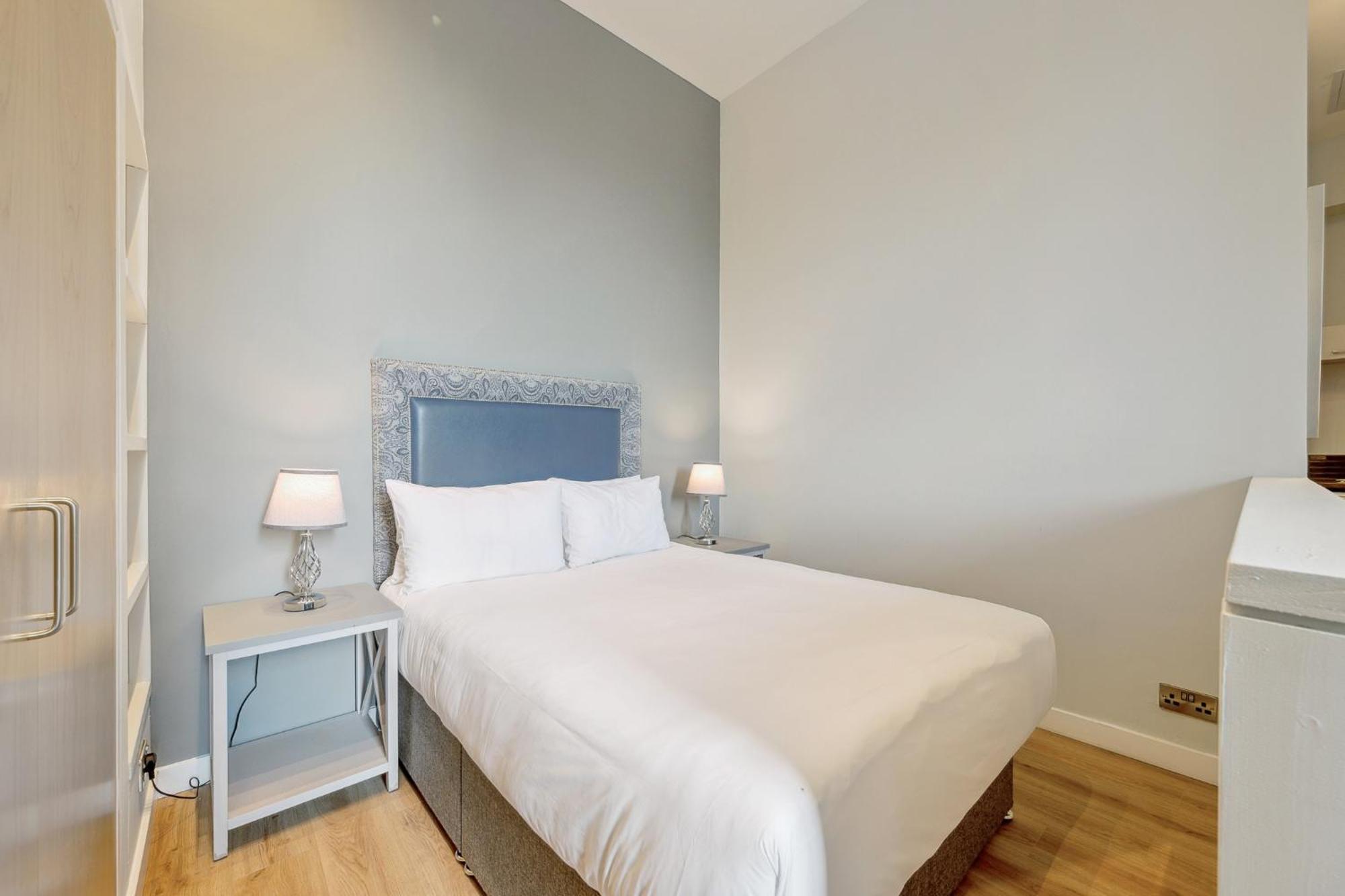 Princes Street Aparthotel EDI